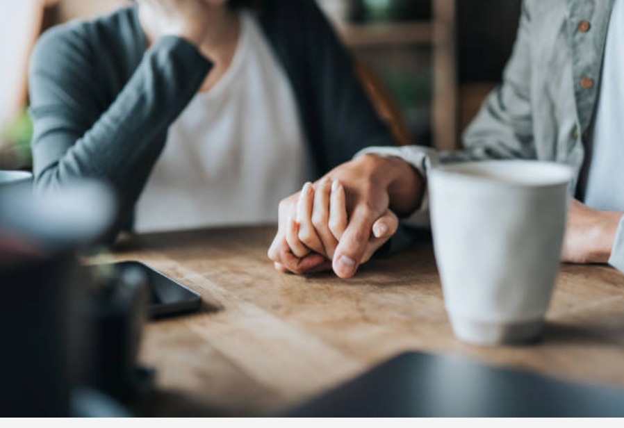 Expresar amor requiere más que palabras 